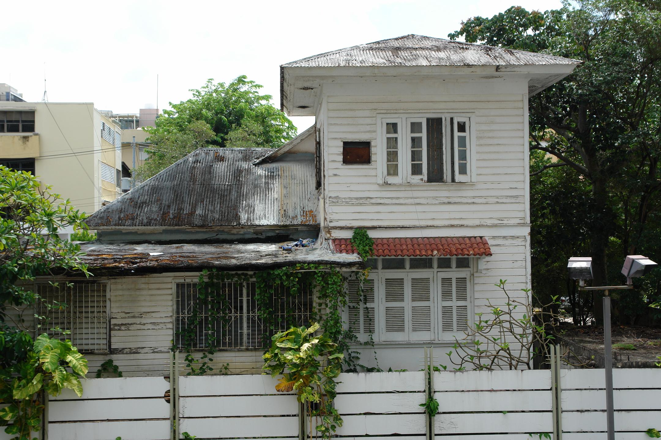 Casa en la calle McKinley 665 - San Juan (Miramar) - 2011 00004